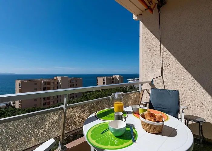 Apartment Chapelle Des Grecs - 1km De La