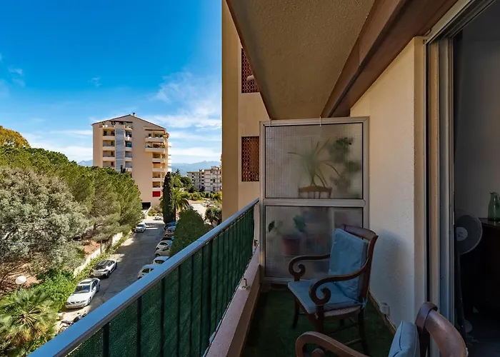 Apartment Chapelle Des Grecs - 1km De La