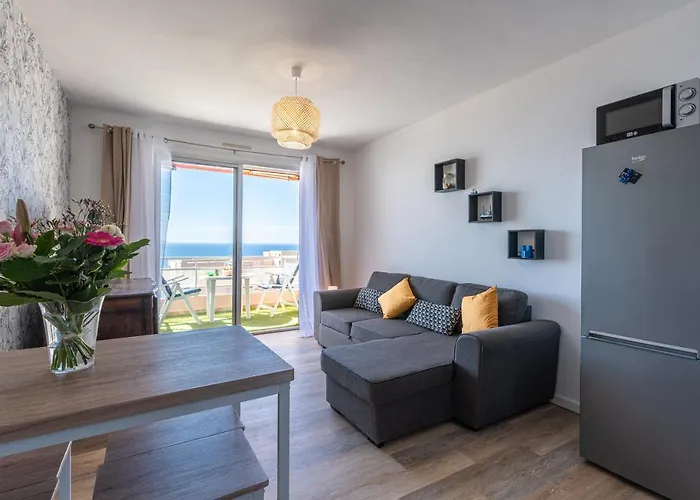 Apartment Chapelle Des Grecs - 1km De La *